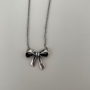 Retired James Avery Bow Necklace